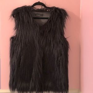 Foxuedox black shag vest